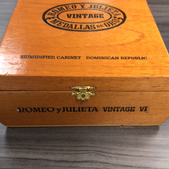 Vintage Cigar Box Handbag Romeo Y Julieta - Picture 5 of 9